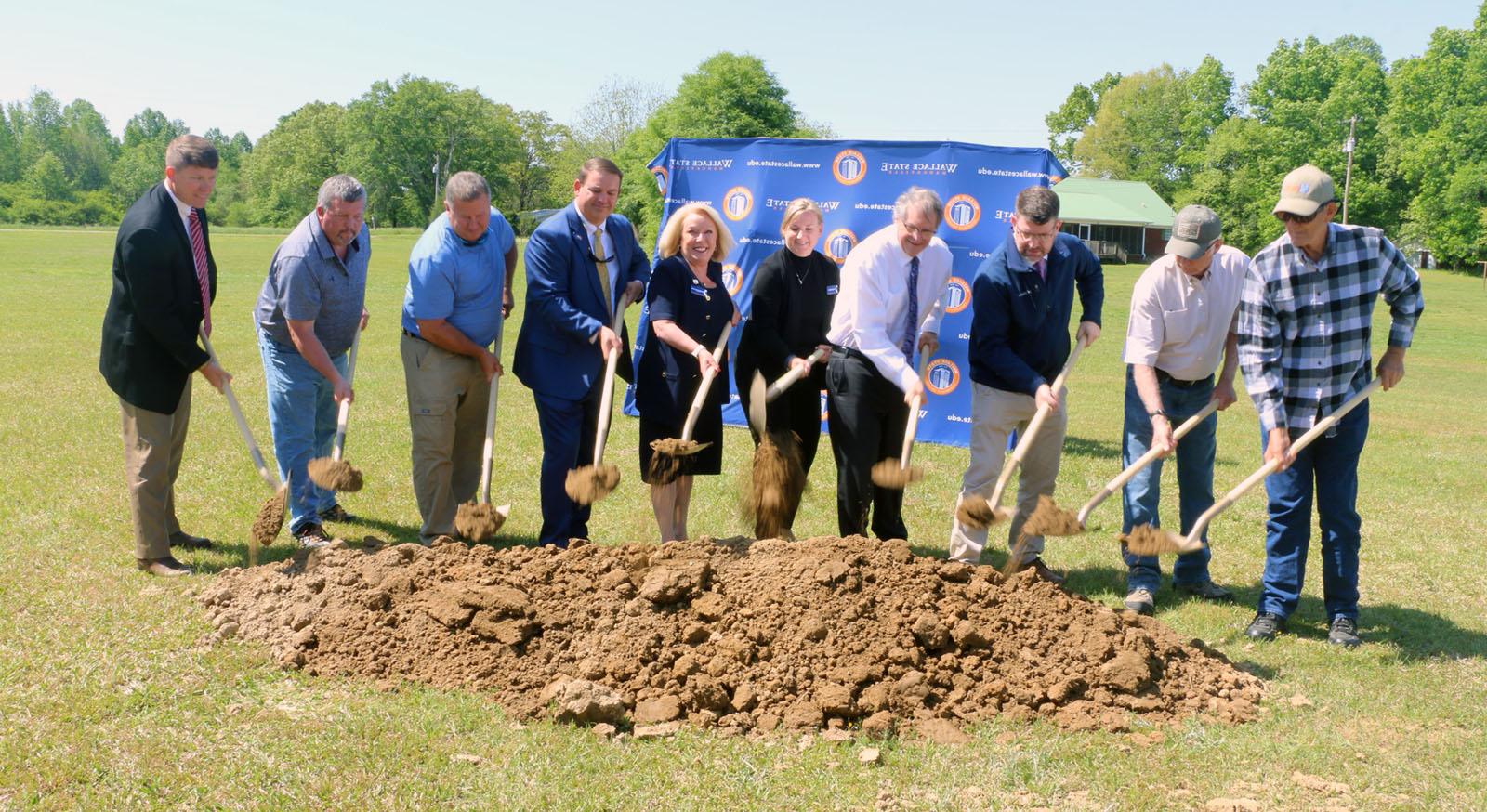 温斯顿县 社区 Learning Center Groundbreaking